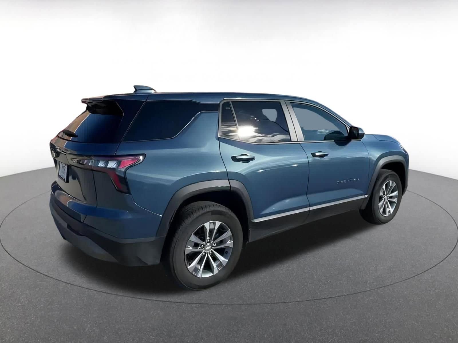 Thumbnail: 2025 Chevrolet Equinox - 15