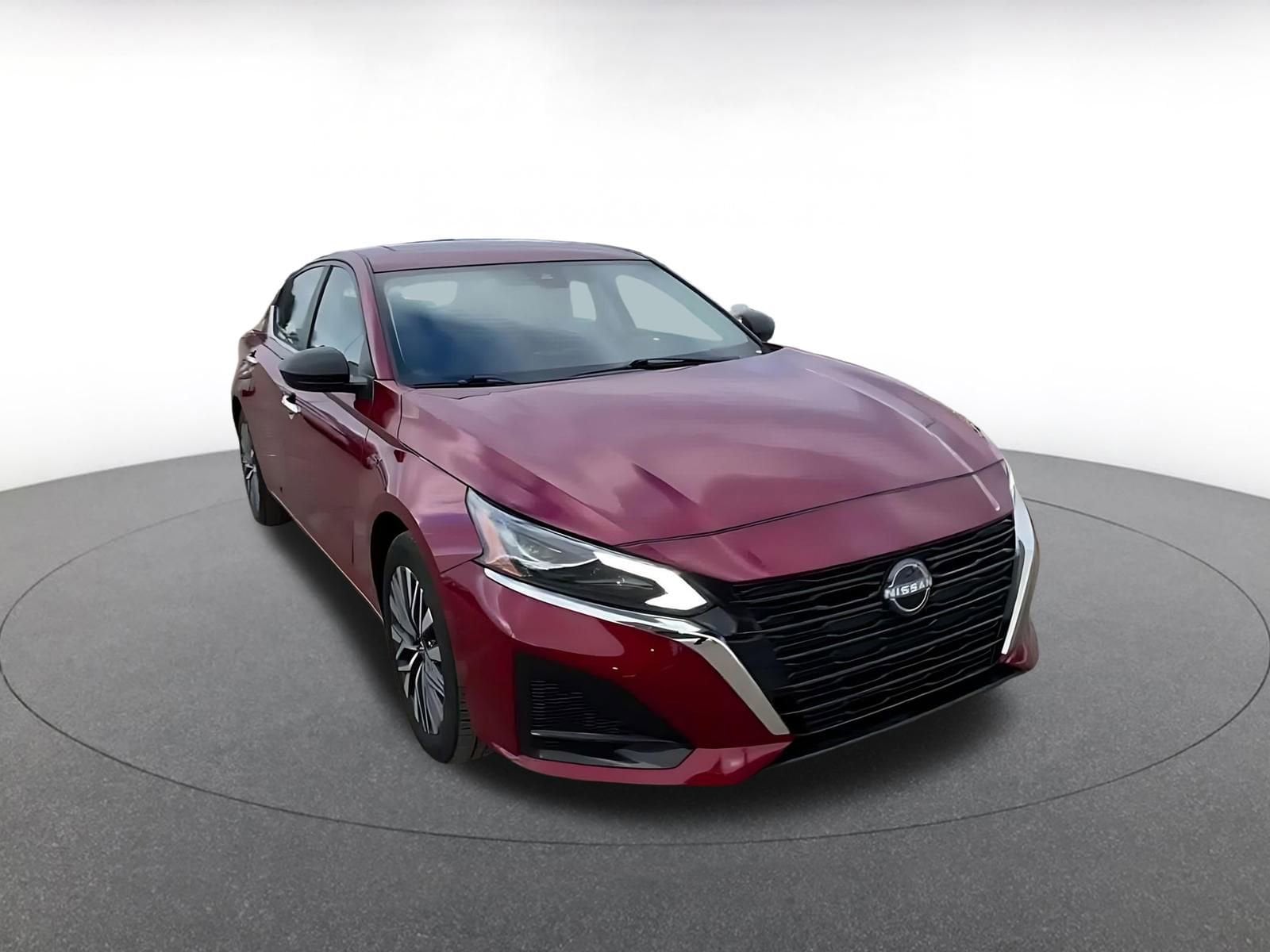 Thumbnail: 2025 Nissan Altima - 3