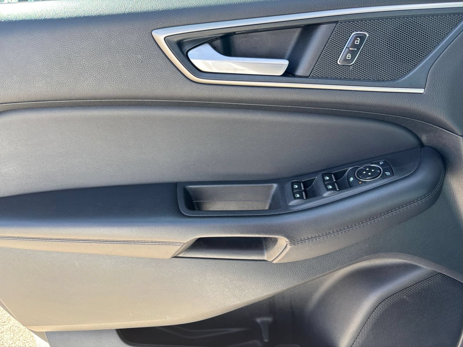 Thumbnail: 2024 Ford Edge - 18
