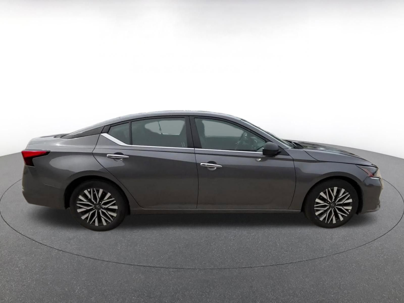 Thumbnail: 2025 Nissan Altima - 16