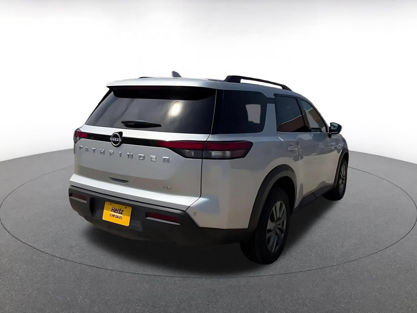 Thumbnail: 2025 Nissan Pathfinder - 15