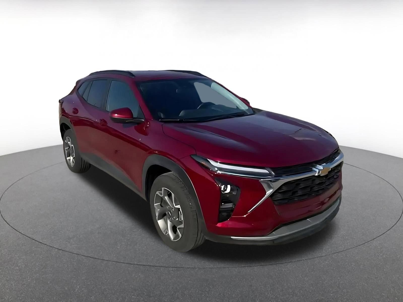 Thumbnail: 2025 Chevrolet Trax - 3