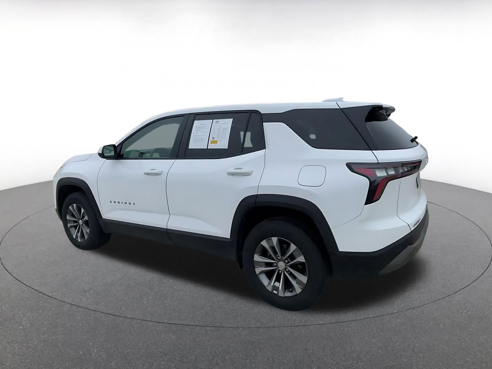 Thumbnail: 2025 Chevrolet Equinox - 10