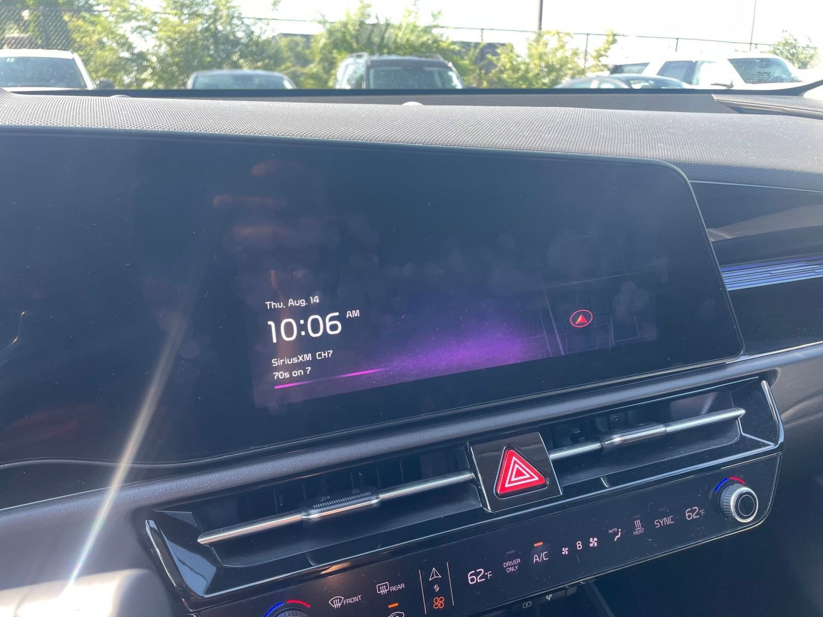 Thumbnail: 2023 Kia Niro - 25
