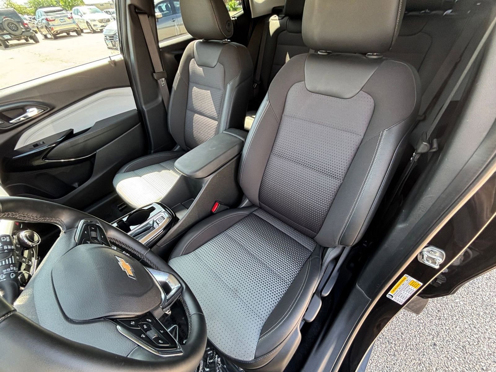 Thumbnail: 2025 Chevrolet Trax - 35