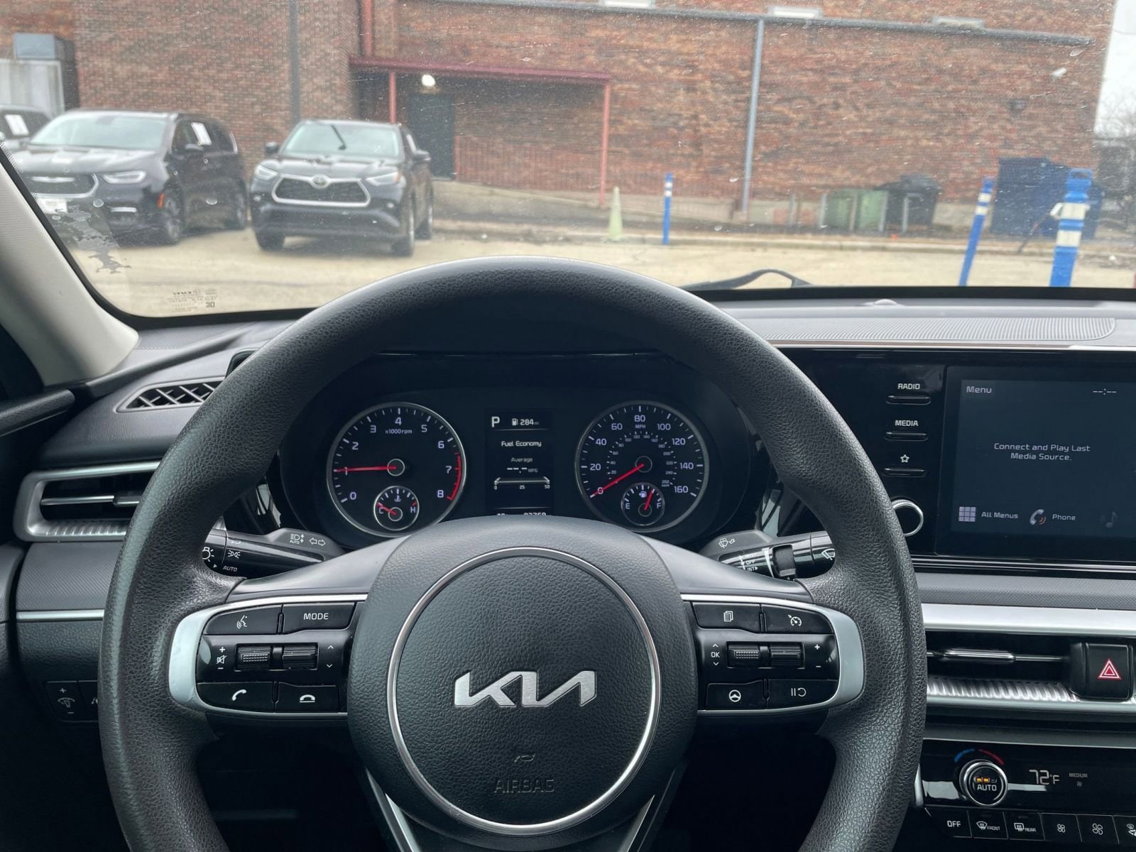 Thumbnail: 2023 Kia K5 - 34