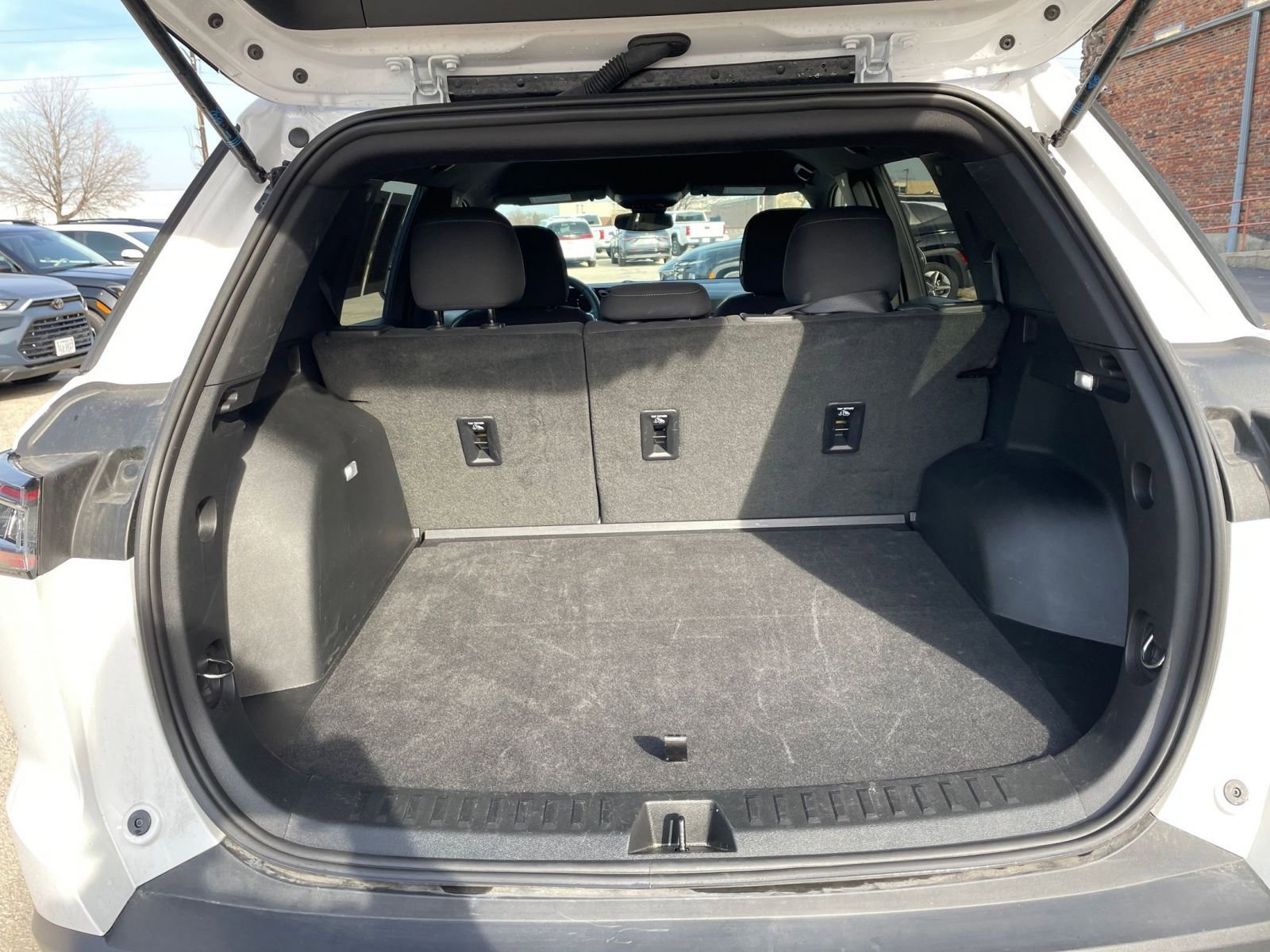 Thumbnail: 2025 Chevrolet Equinox - 31