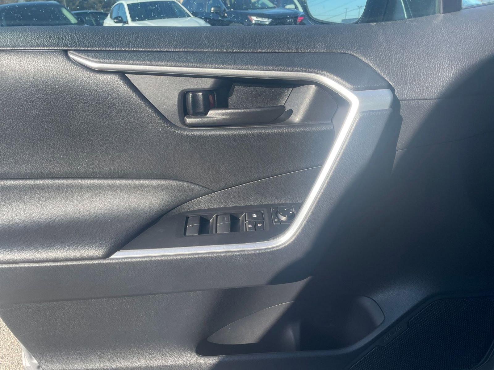 Thumbnail: 2025 Toyota RAV4 - 20