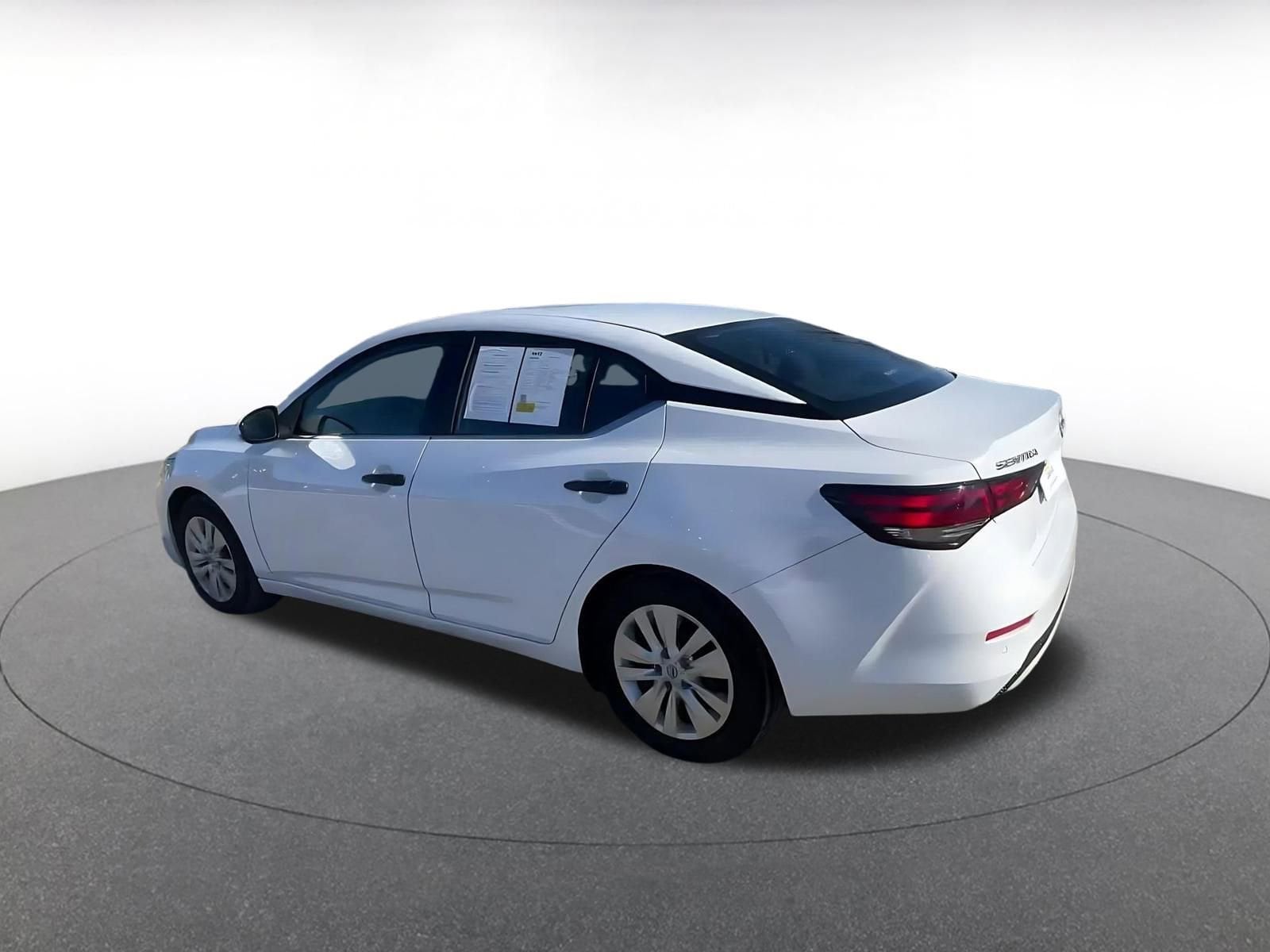 Thumbnail: 2025 Nissan Sentra - 10