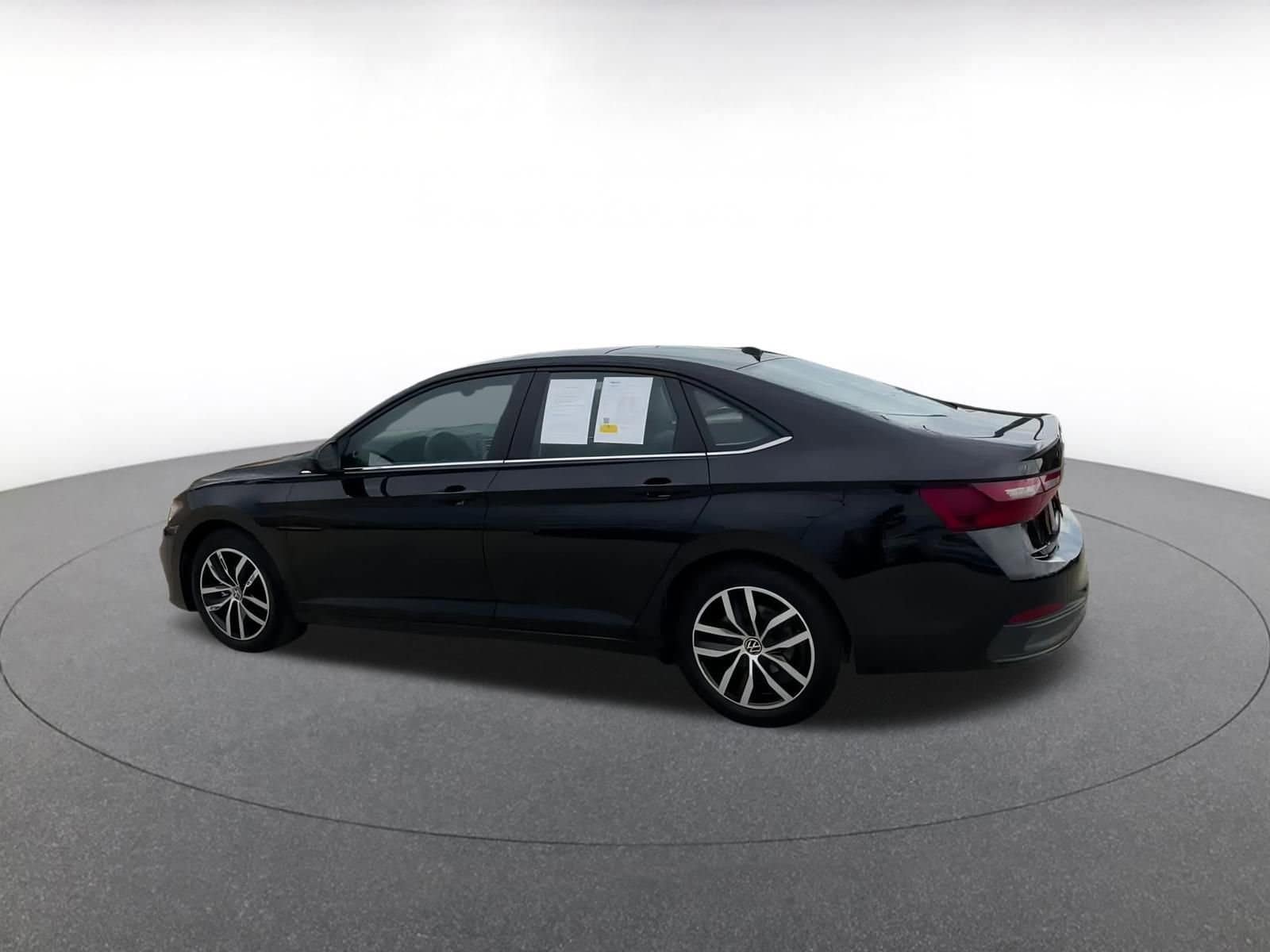 Thumbnail: 2025 Volkswagen Jetta - 11