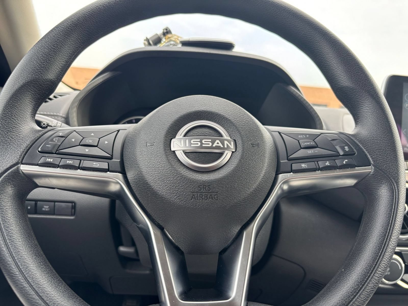 Thumbnail: 2025 Nissan Sentra - 25