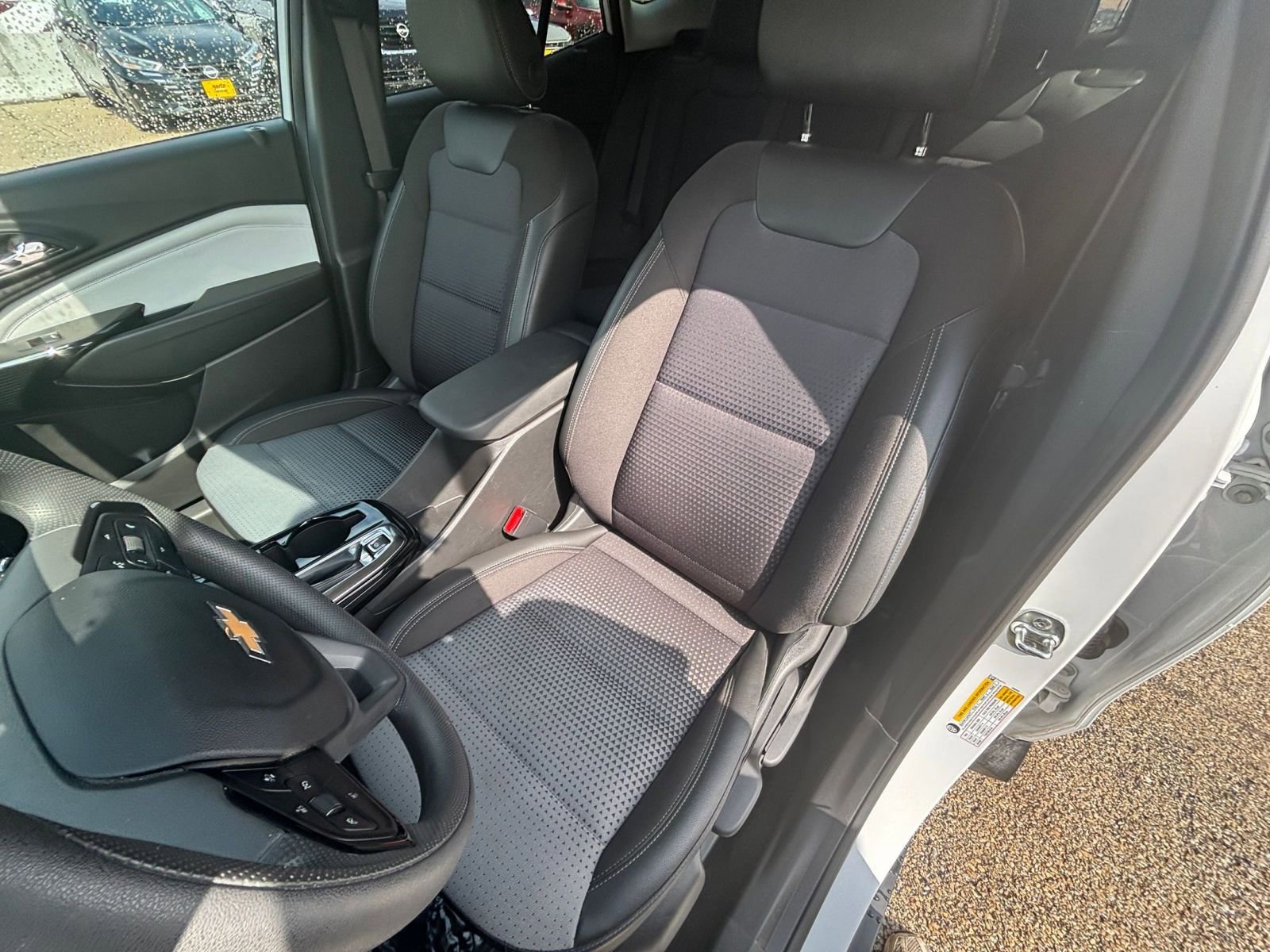 Thumbnail: 2025 Chevrolet Trax - 35