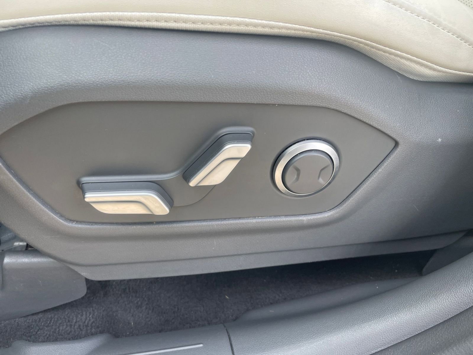 Thumbnail: 2025 Hyundai Santa Fe - 23