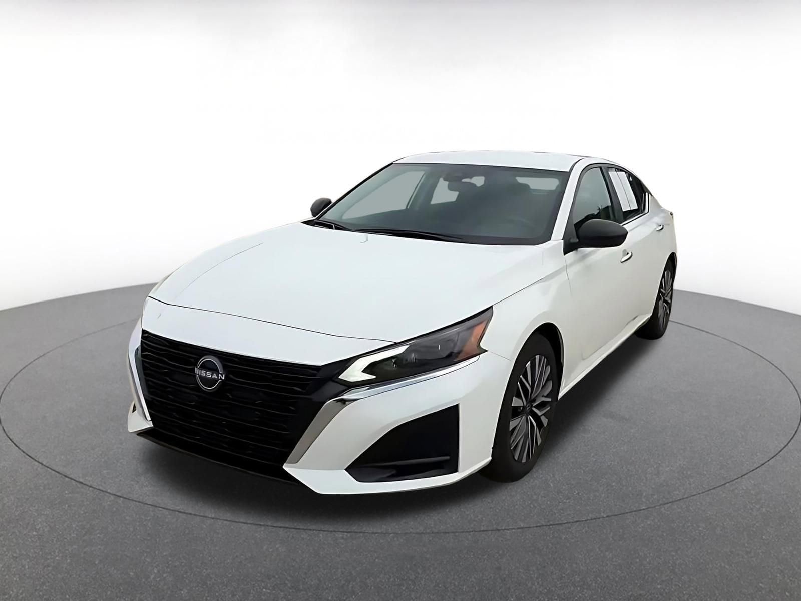 Thumbnail: 2025 Nissan Altima - 7