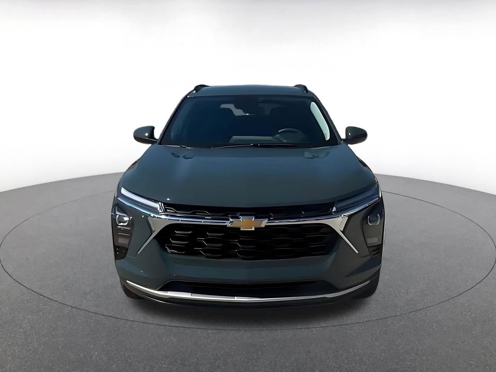 Thumbnail: 2025 Chevrolet Trax - 4