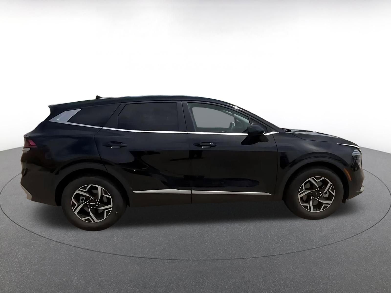 Thumbnail: 2025 Kia Sportage - 16