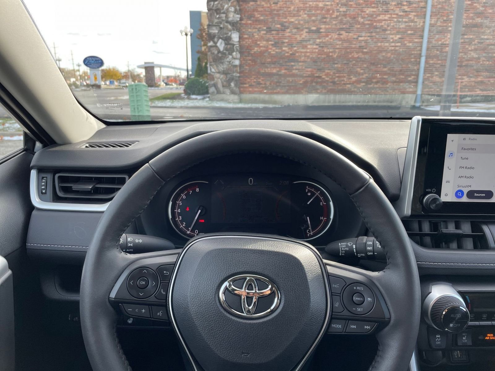 Thumbnail: 2025 Toyota RAV4 - 34