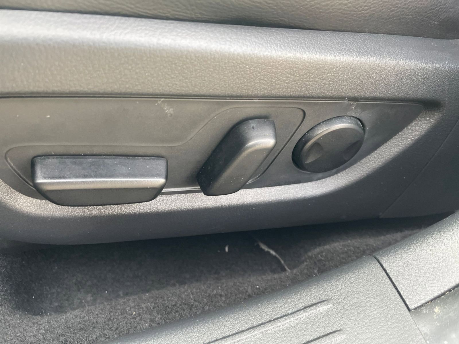 Thumbnail: 2025 Mazda CX-50 - 22