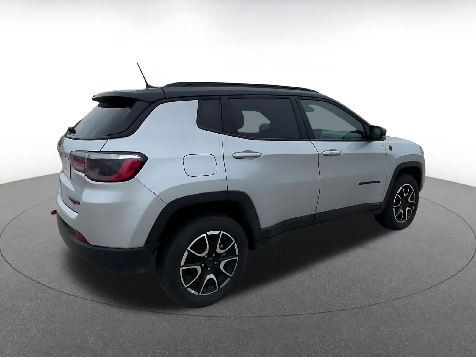 Thumbnail: 2025 Jeep Compass - 15