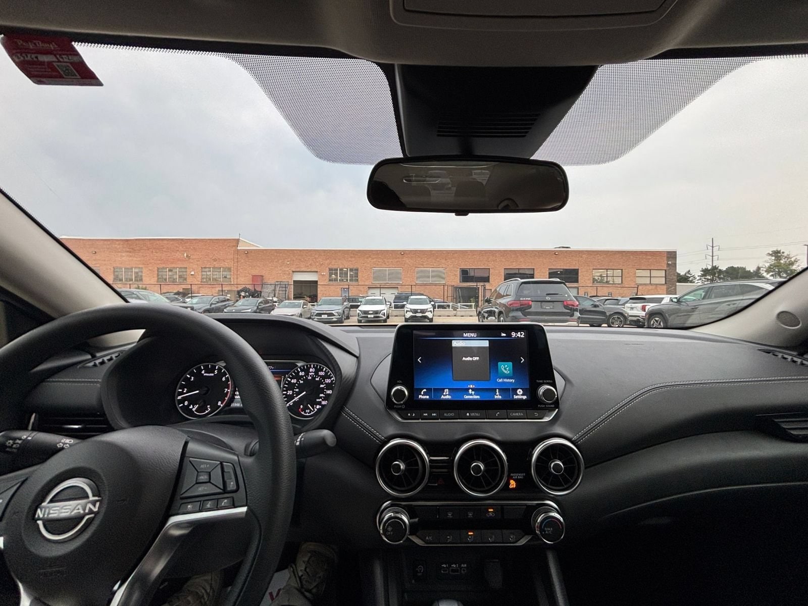 Thumbnail: 2025 Nissan Sentra - 31