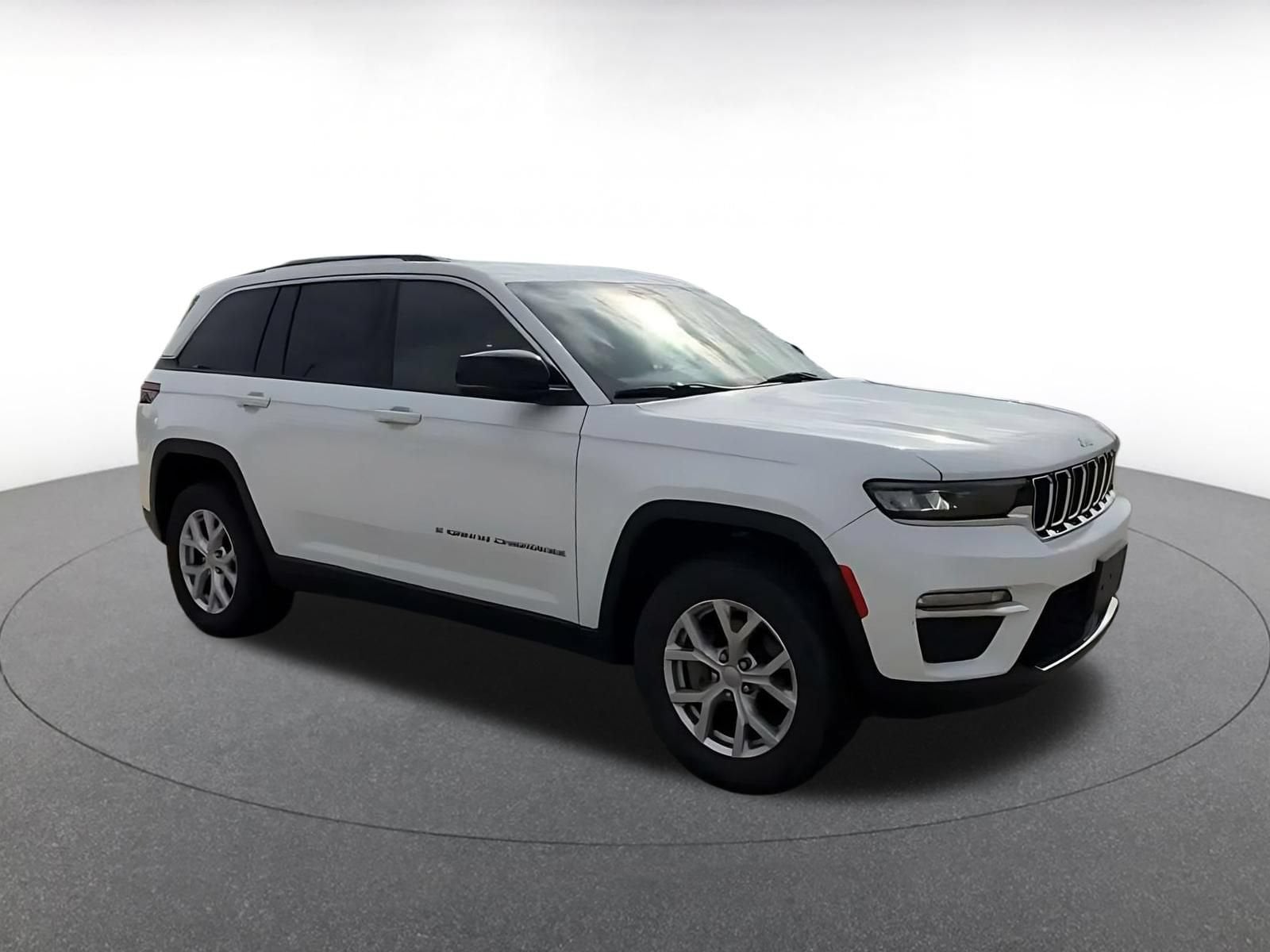 Thumbnail: 2022 Jeep Grand Cherokee - 2