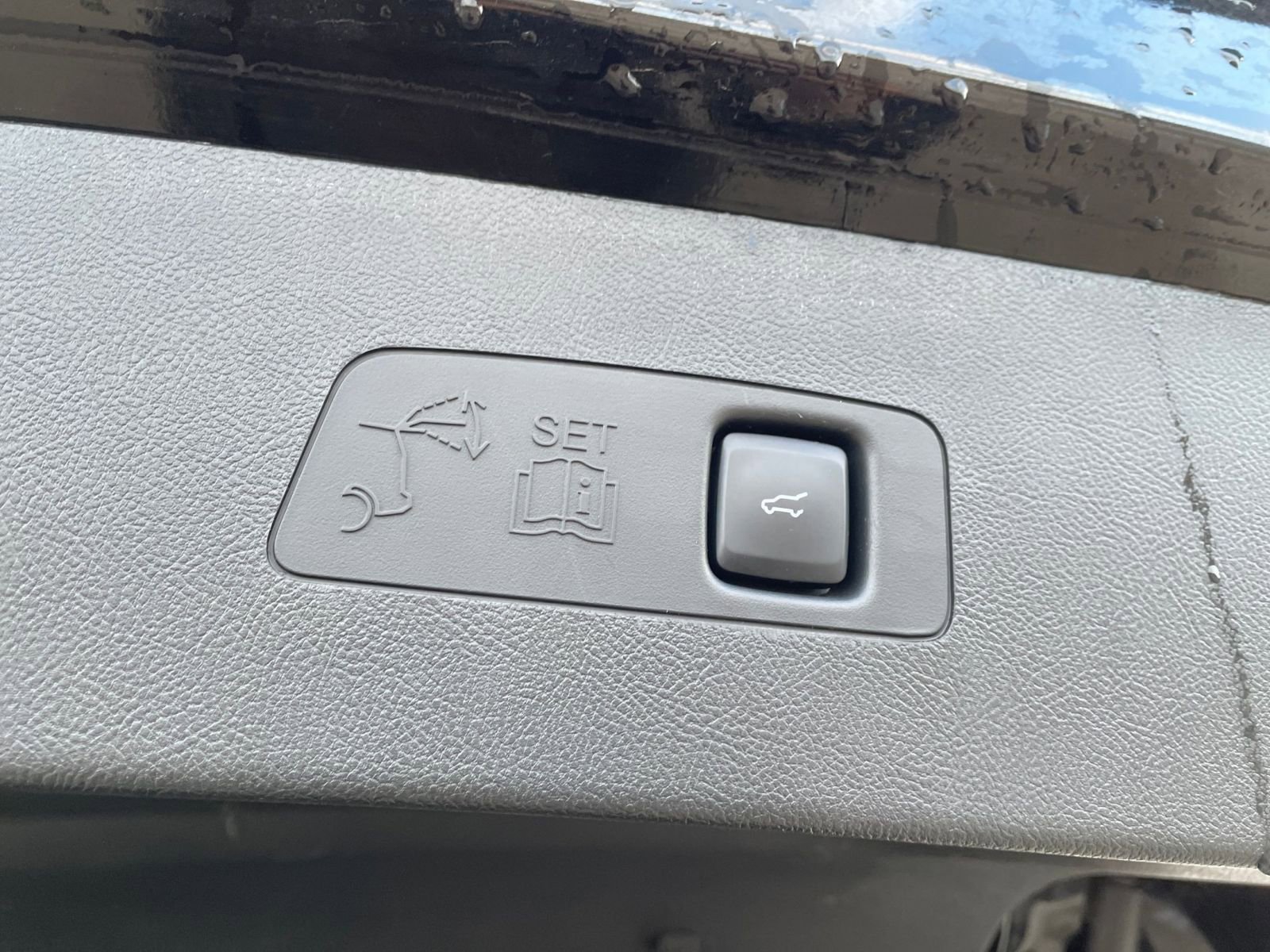 Thumbnail: 2024 Lincoln Corsair - 21