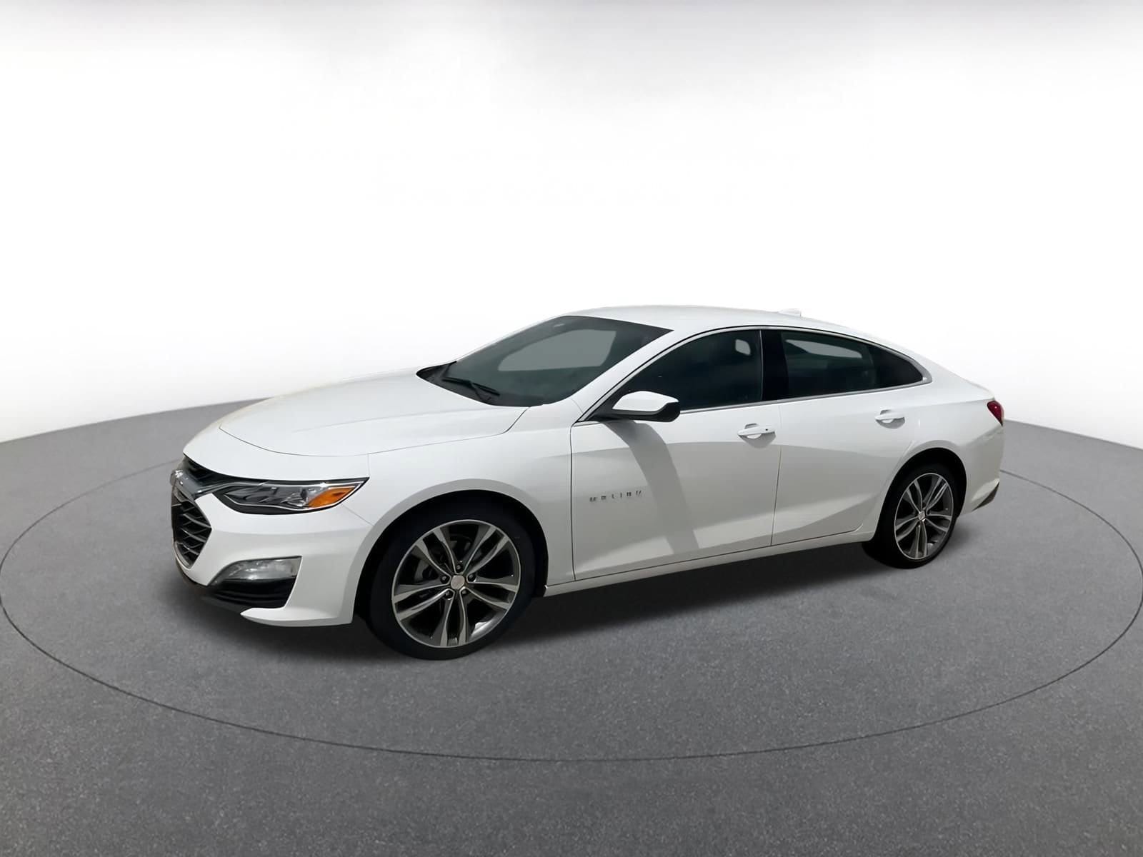 Thumbnail: 2024 Chevrolet Malibu - 8