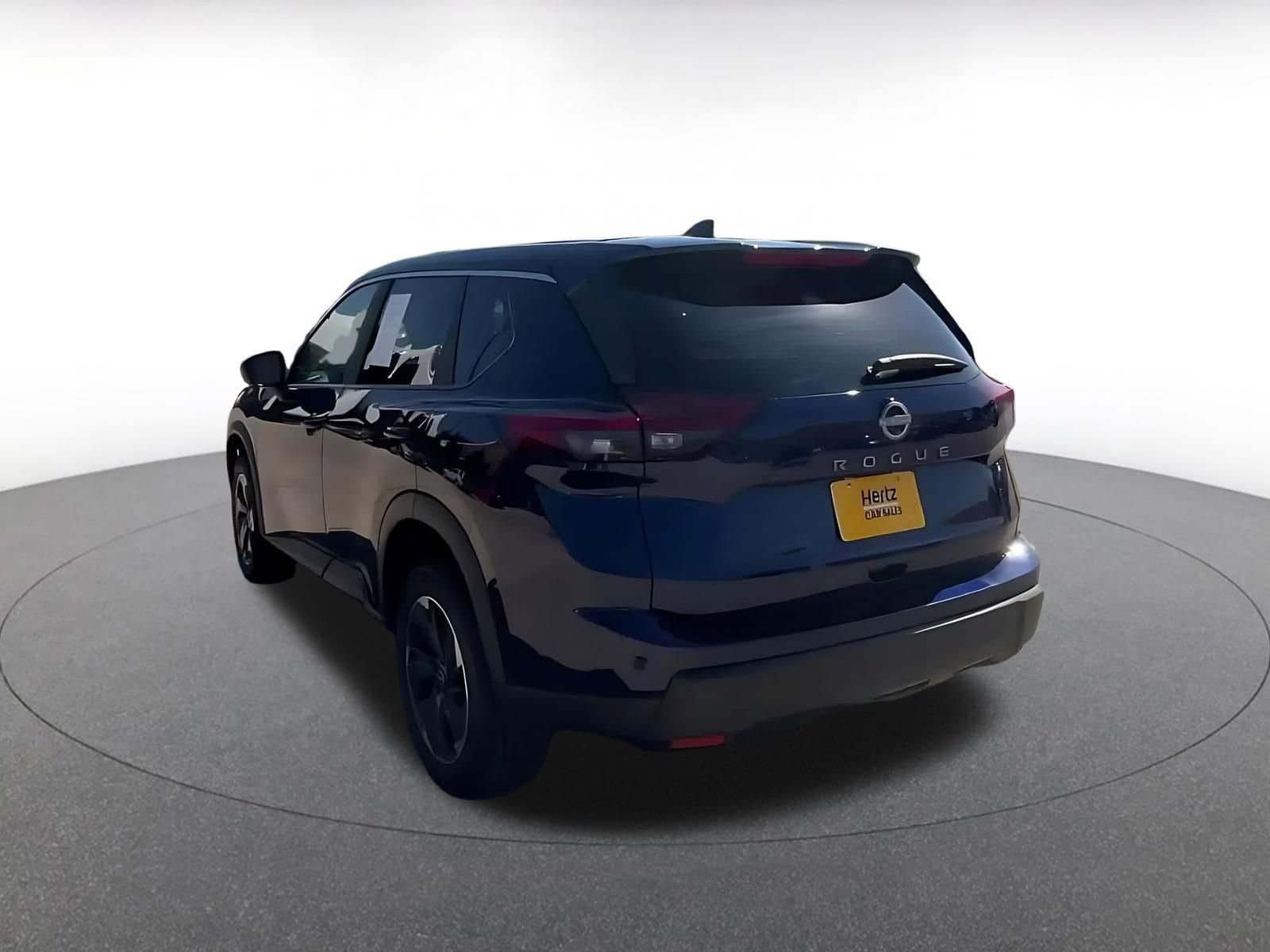 Thumbnail: 2025 Nissan Rogue - 11