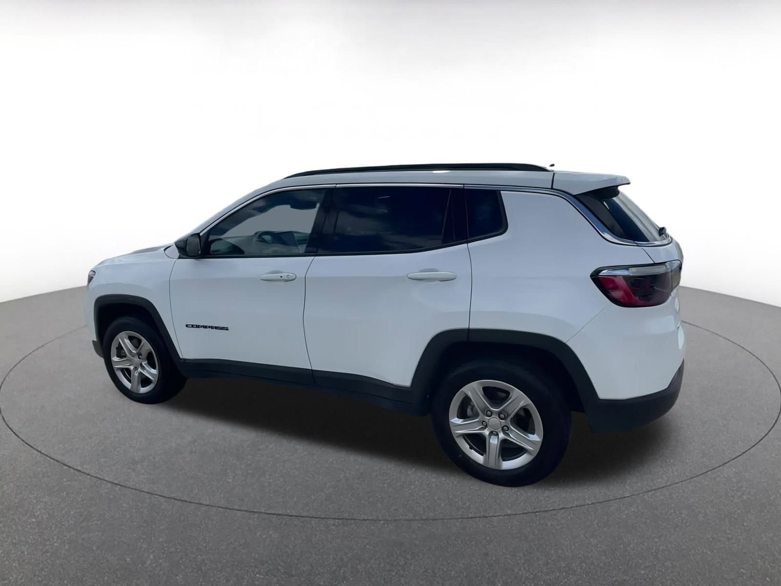 Thumbnail: 2023 Jeep Compass - 10