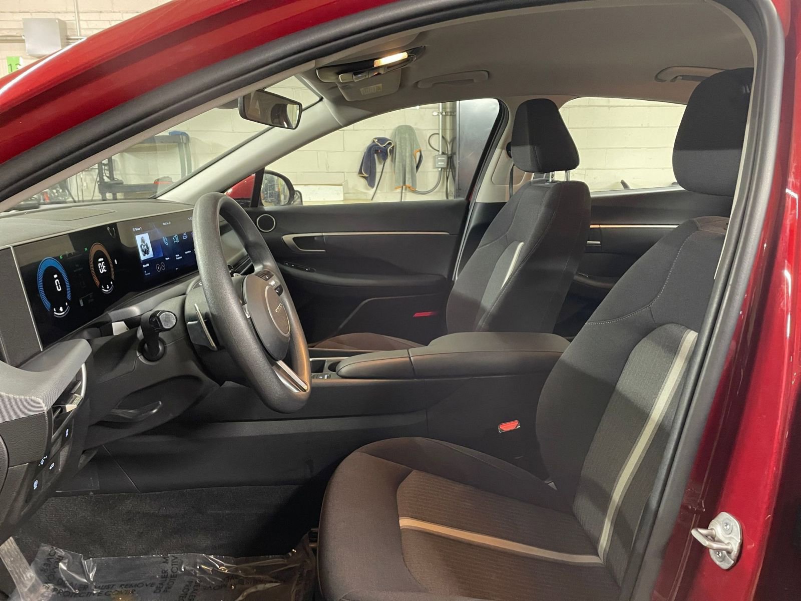 Thumbnail: 2025 Hyundai Sonata - 25