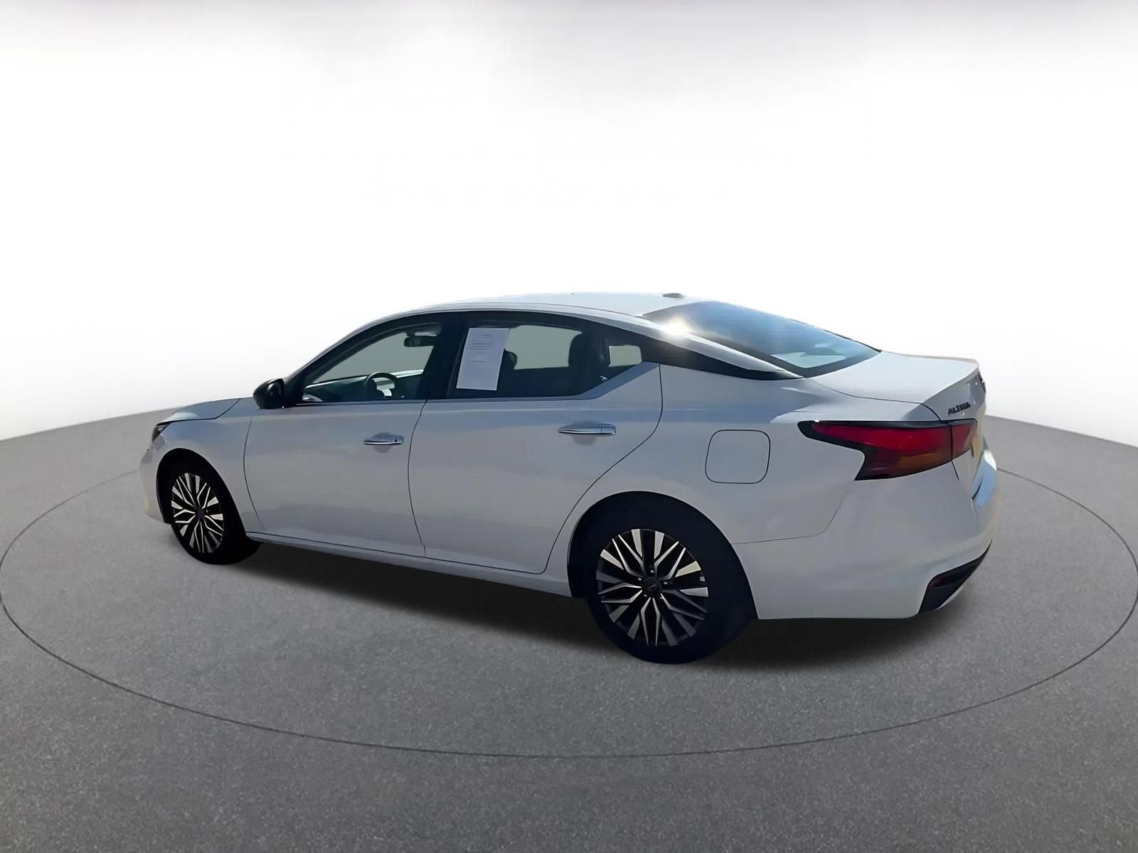 Thumbnail: 2025 Nissan Altima - 10