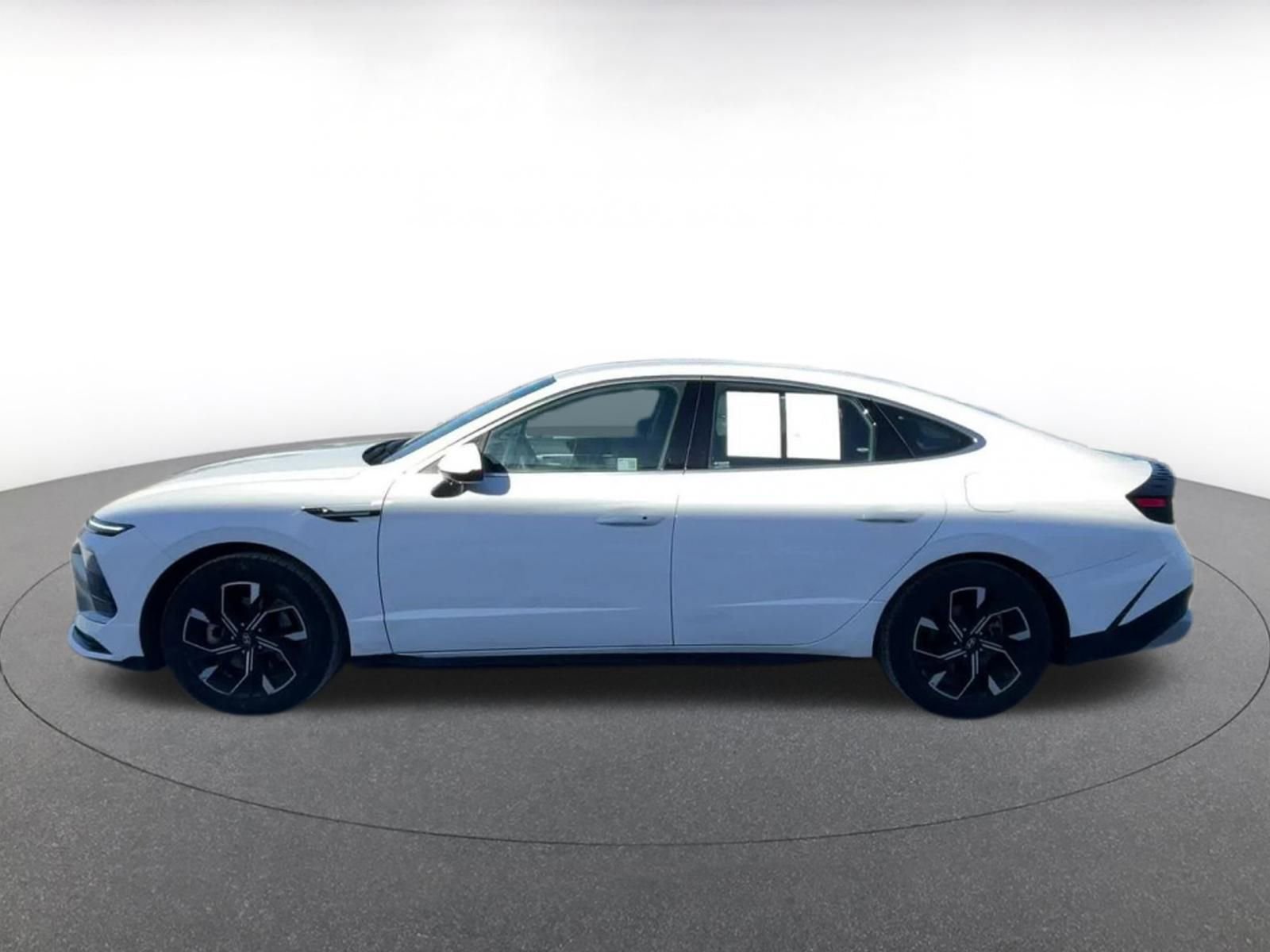 Thumbnail: 2025 Hyundai Sonata - 9