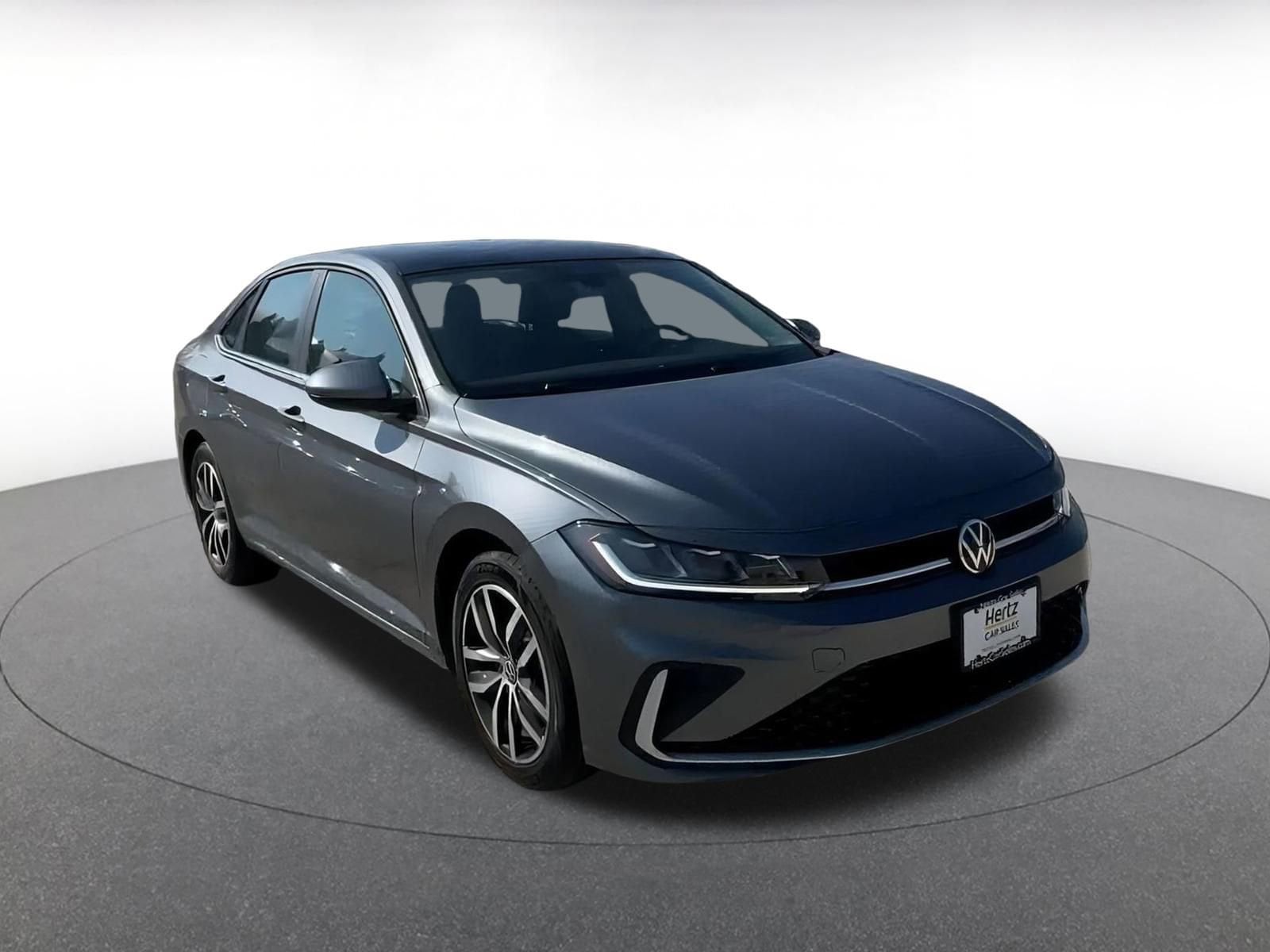 Thumbnail: 2025 Volkswagen Jetta - 3