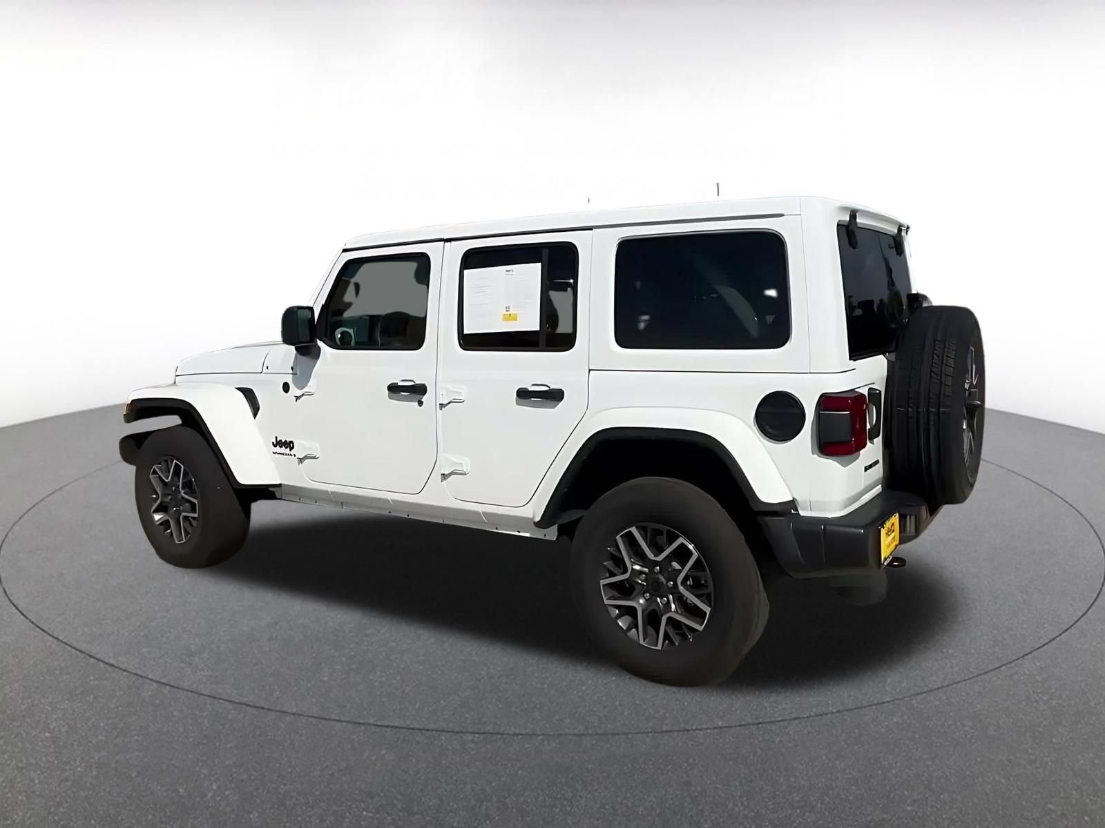 Thumbnail: 2025 Jeep Wrangler - 9