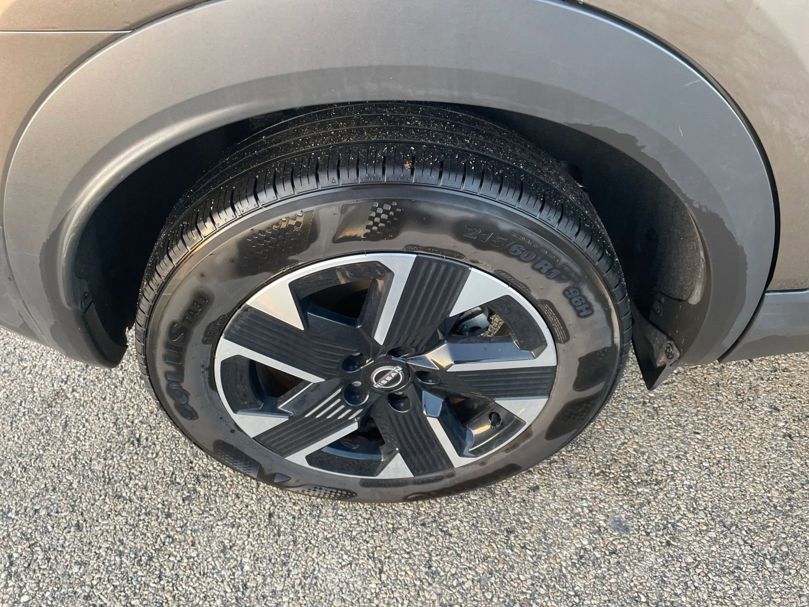 Thumbnail: 2025 Nissan Kicks - 29