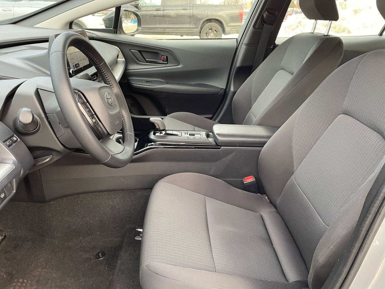 Thumbnail: 2025 Toyota Prius - 25