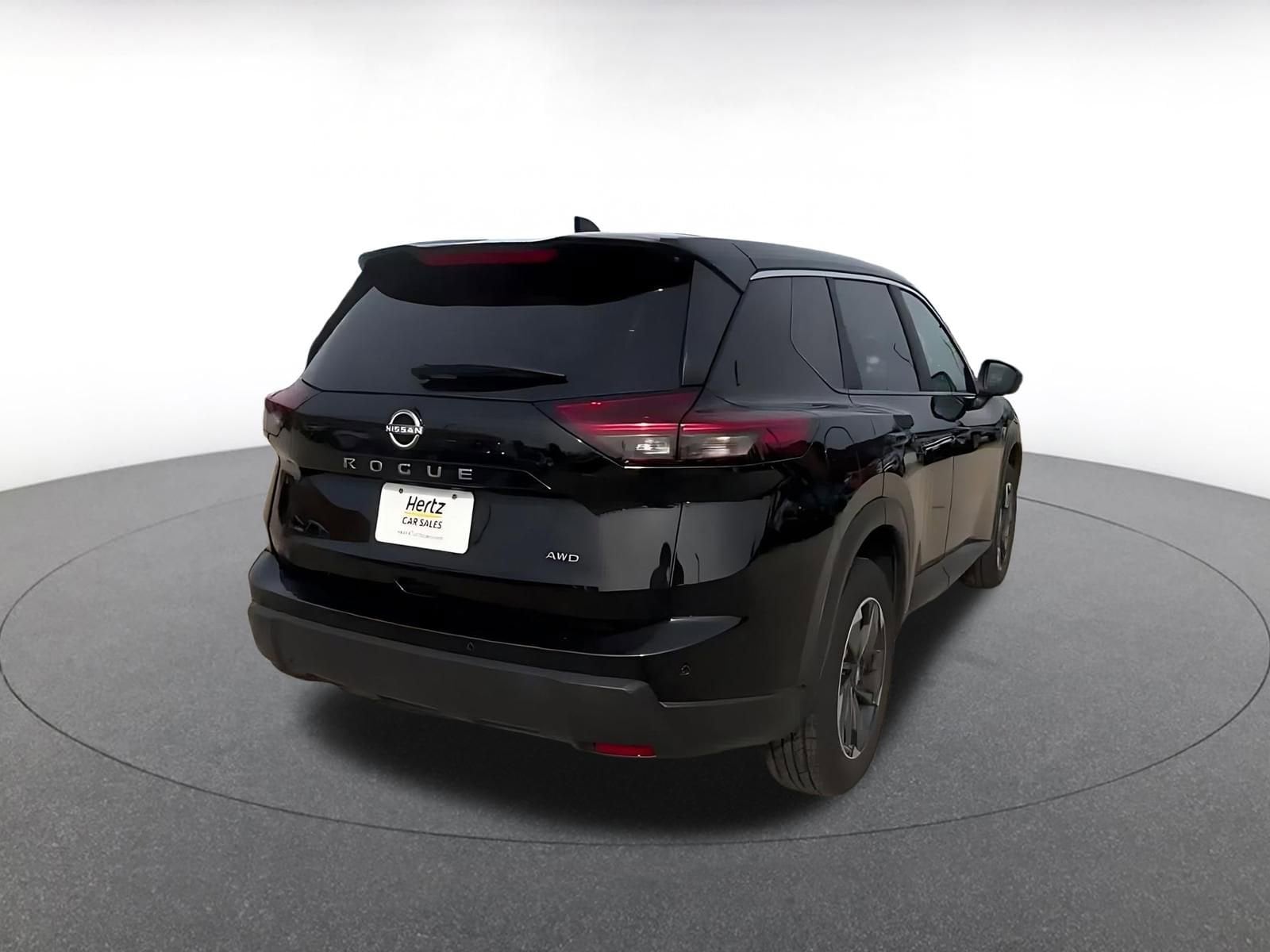 Thumbnail: 2025 Nissan Rogue - 14