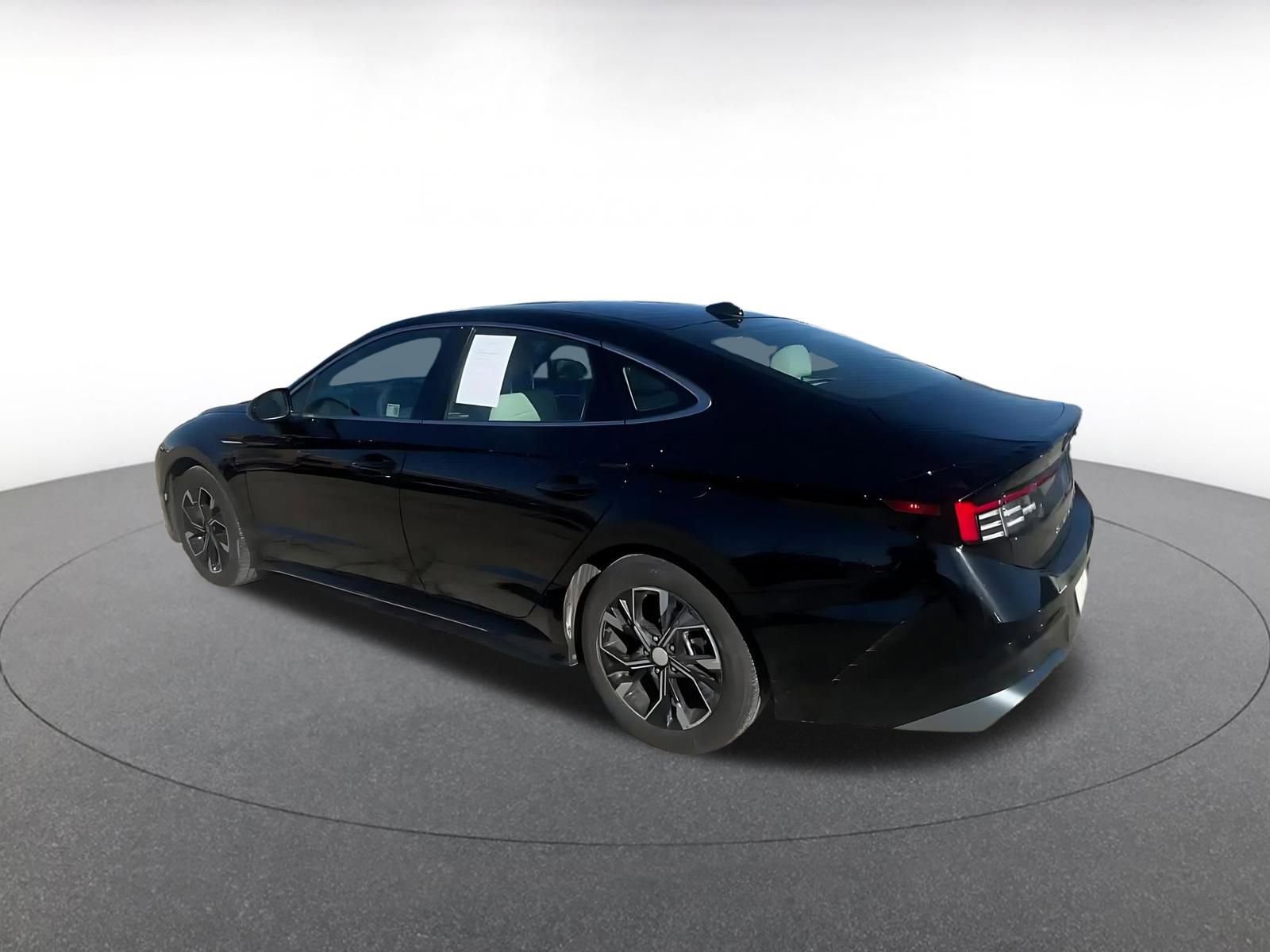 Thumbnail: 2025 Hyundai Sonata - 10