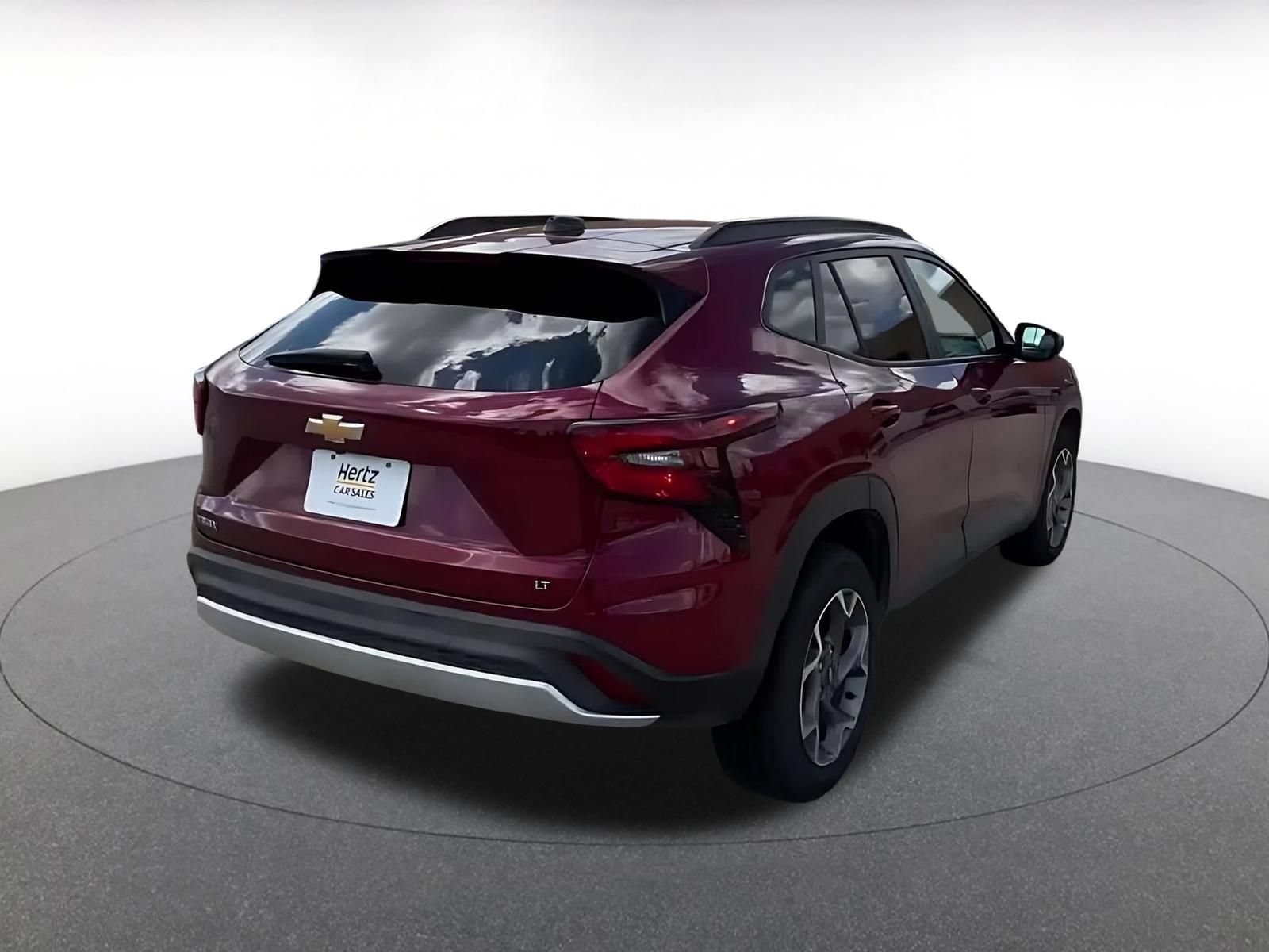 2025 Chevrolet Trax LT - Photo 15