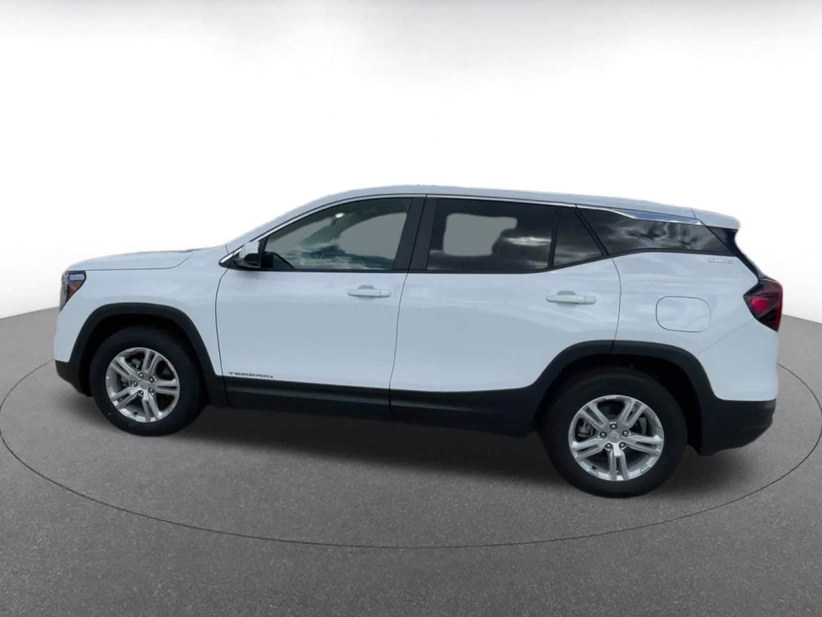 Thumbnail: 2024 GMC Terrain - 9