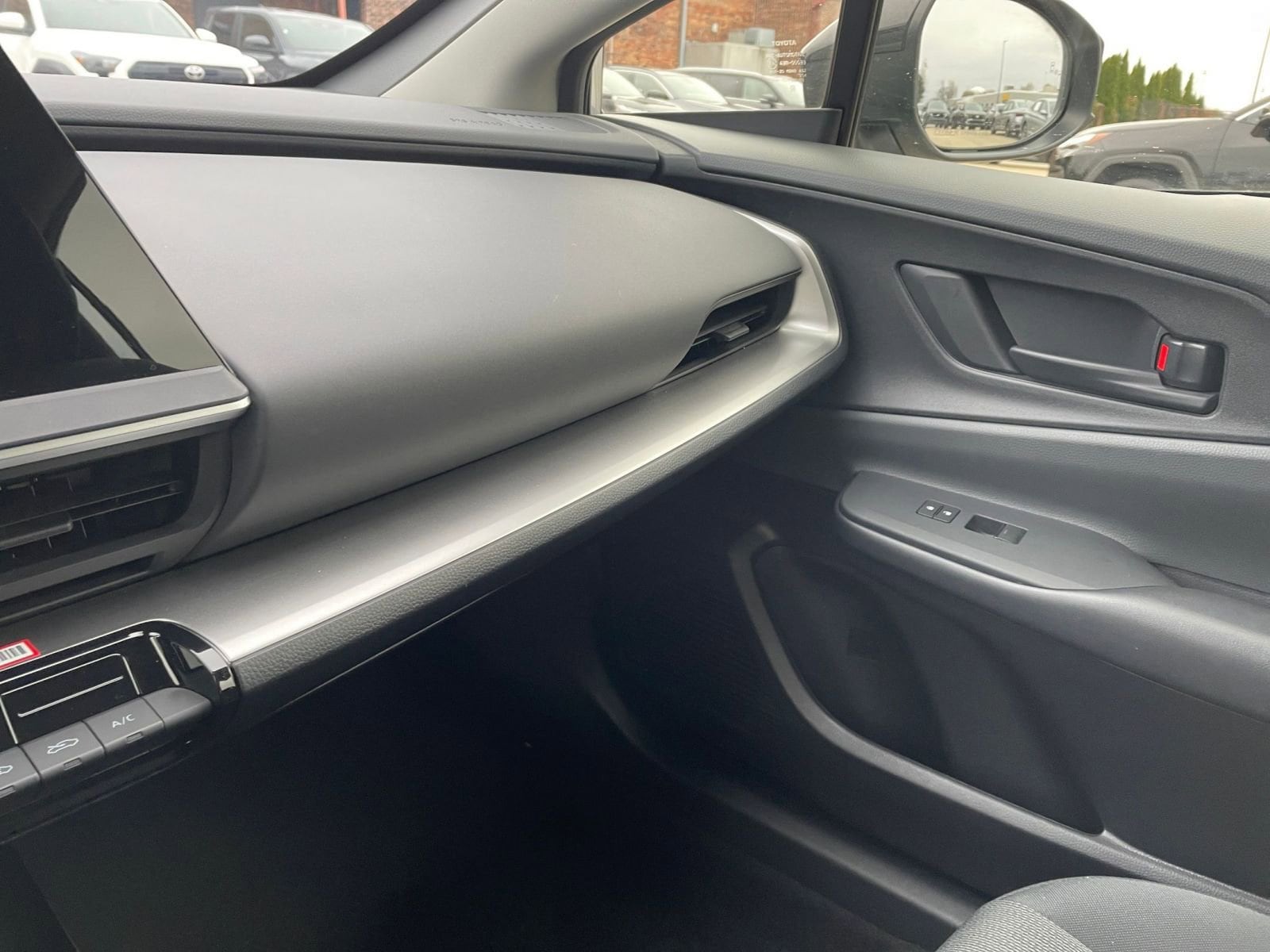 Thumbnail: 2025 Toyota Prius - 34