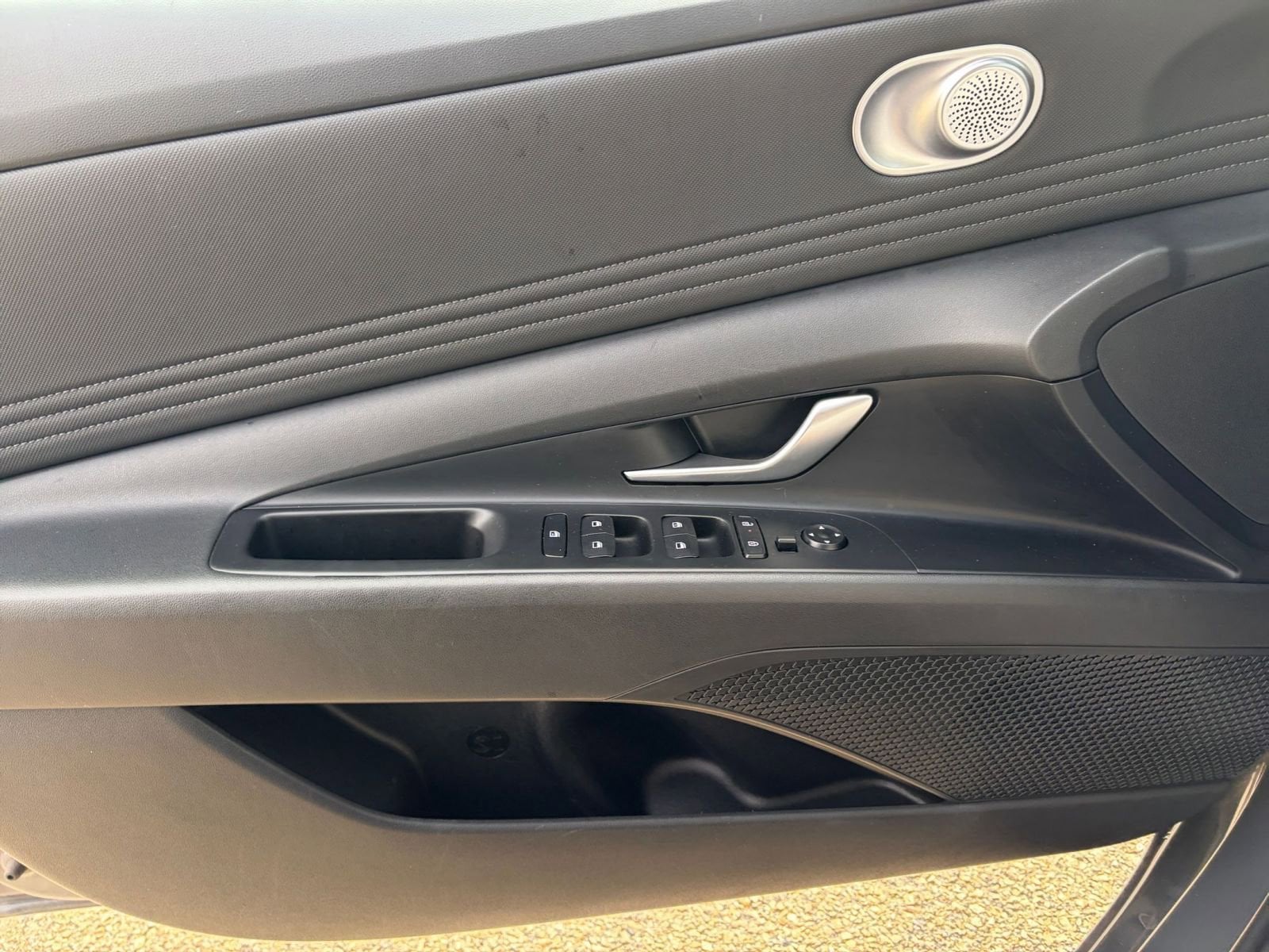 Thumbnail: 2025 Hyundai Elantra - 18