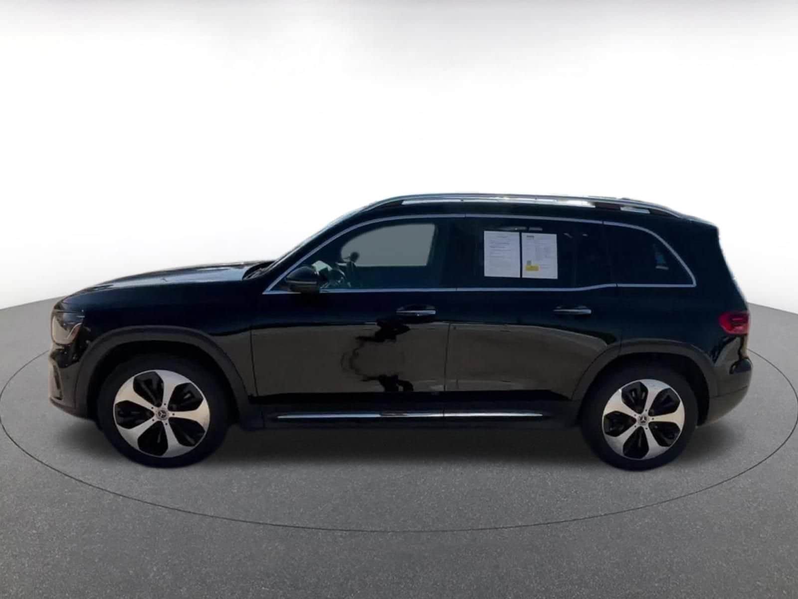 Thumbnail: 2025 Mercedes-Benz GLB - 9