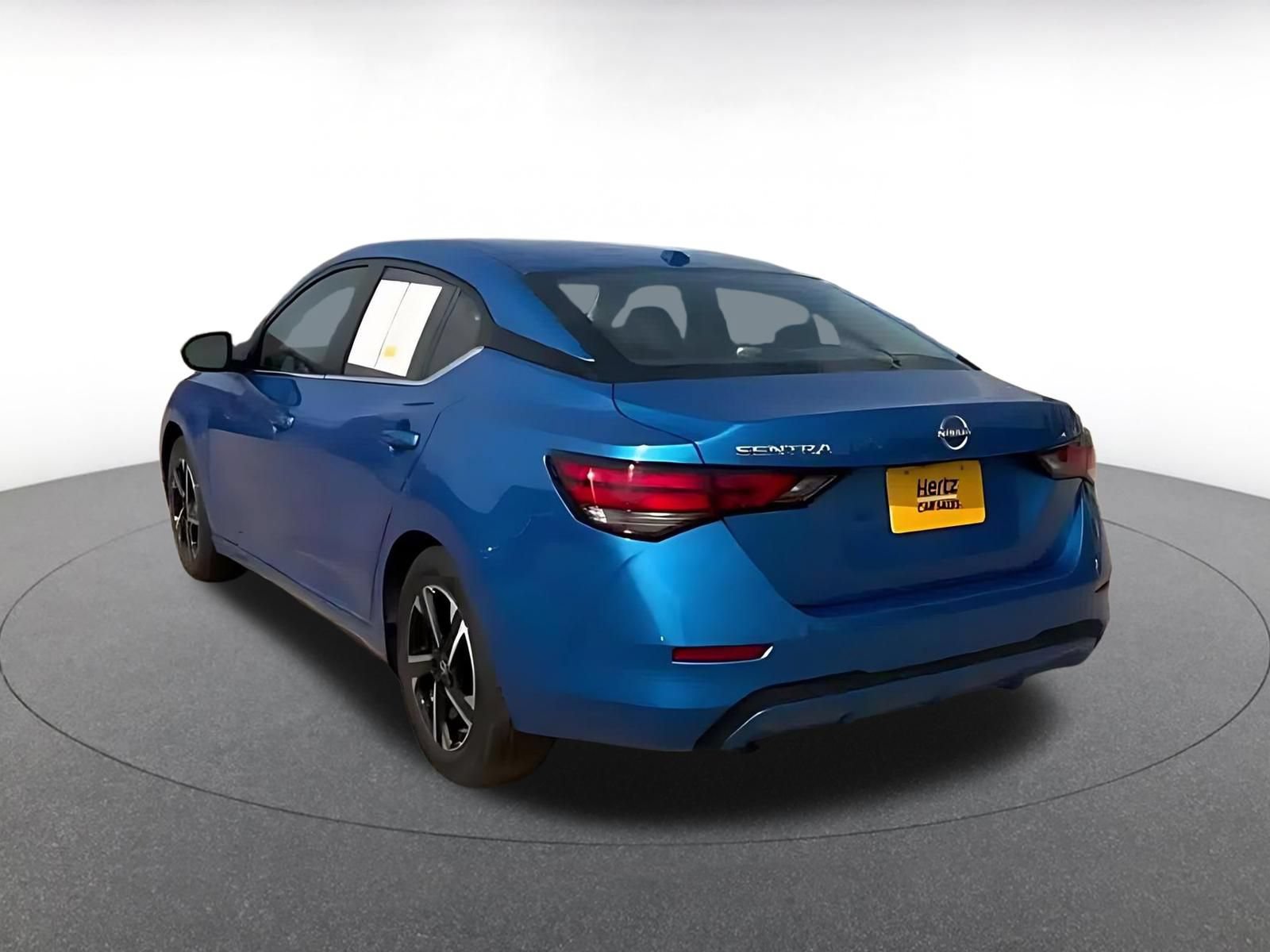 Thumbnail: 2025 Nissan Sentra - 10