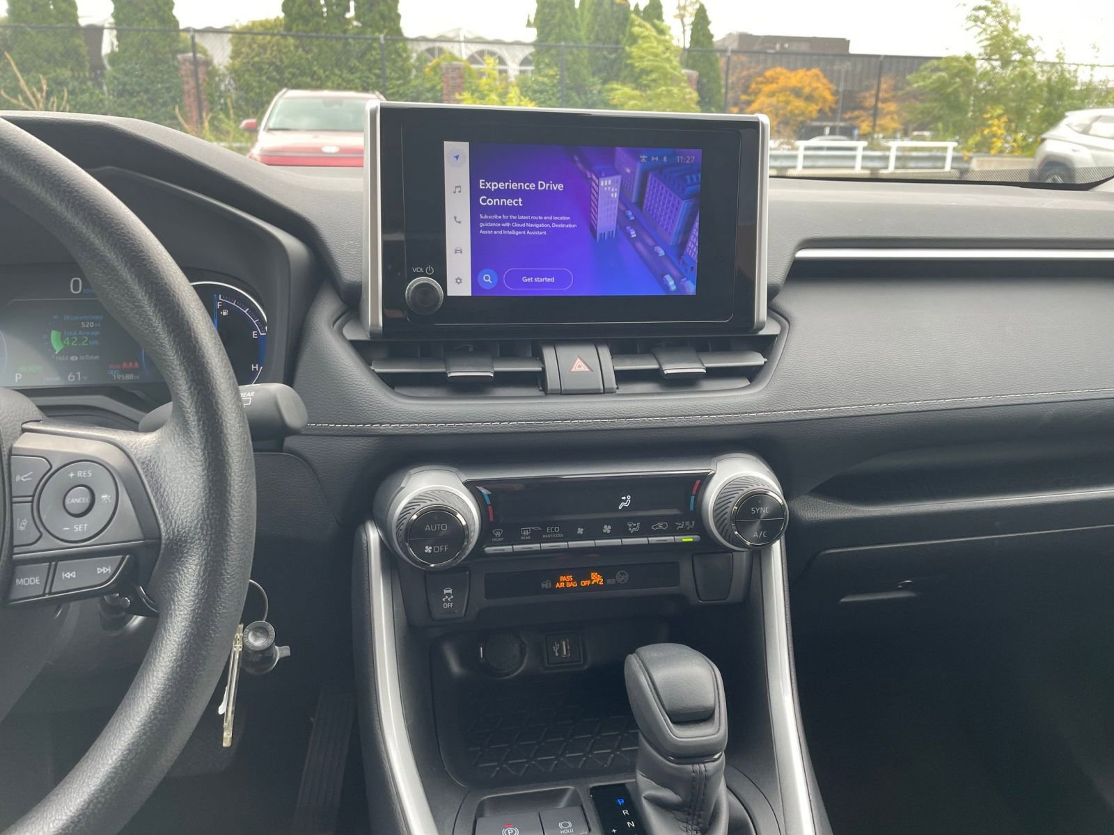 Thumbnail: 2025 Toyota RAV4 - 18