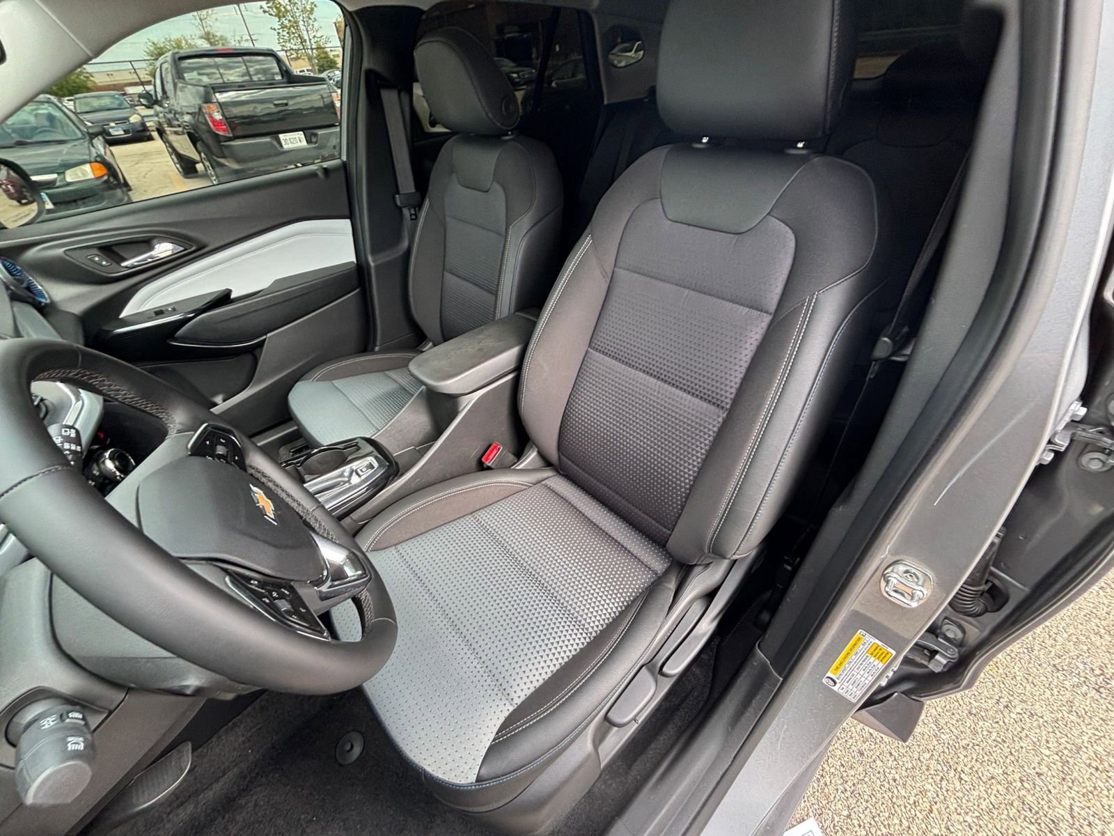 Thumbnail: 2025 Chevrolet Trax - 35