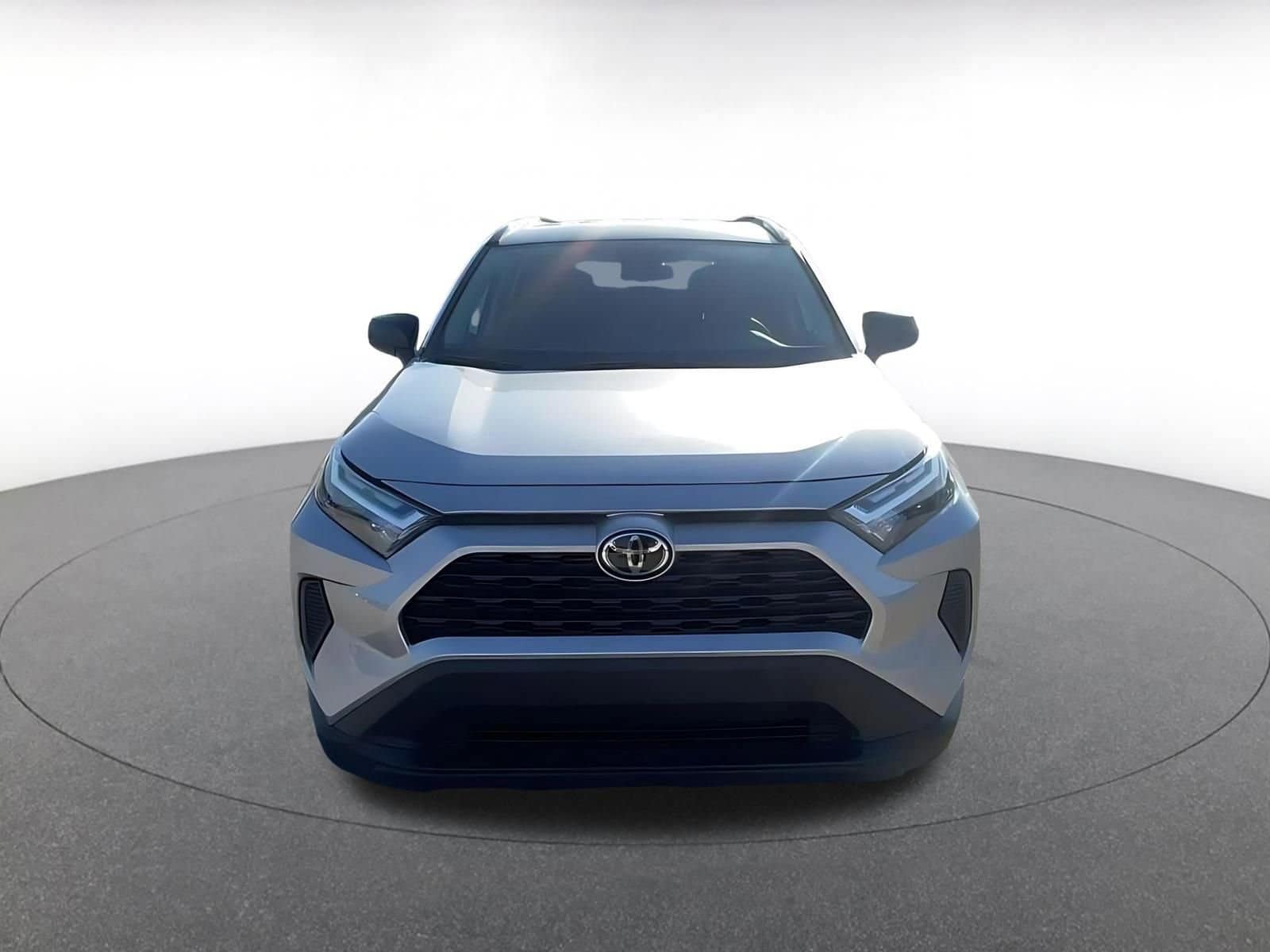 Thumbnail: 2025 Toyota RAV4 - 4