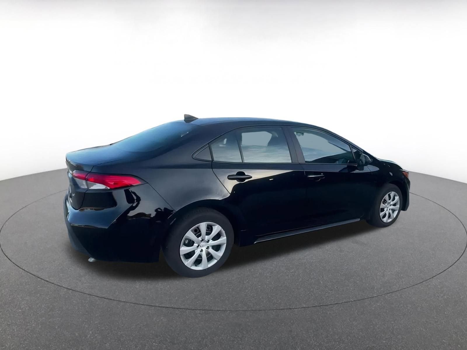 Thumbnail: 2025 Toyota Corolla - 15