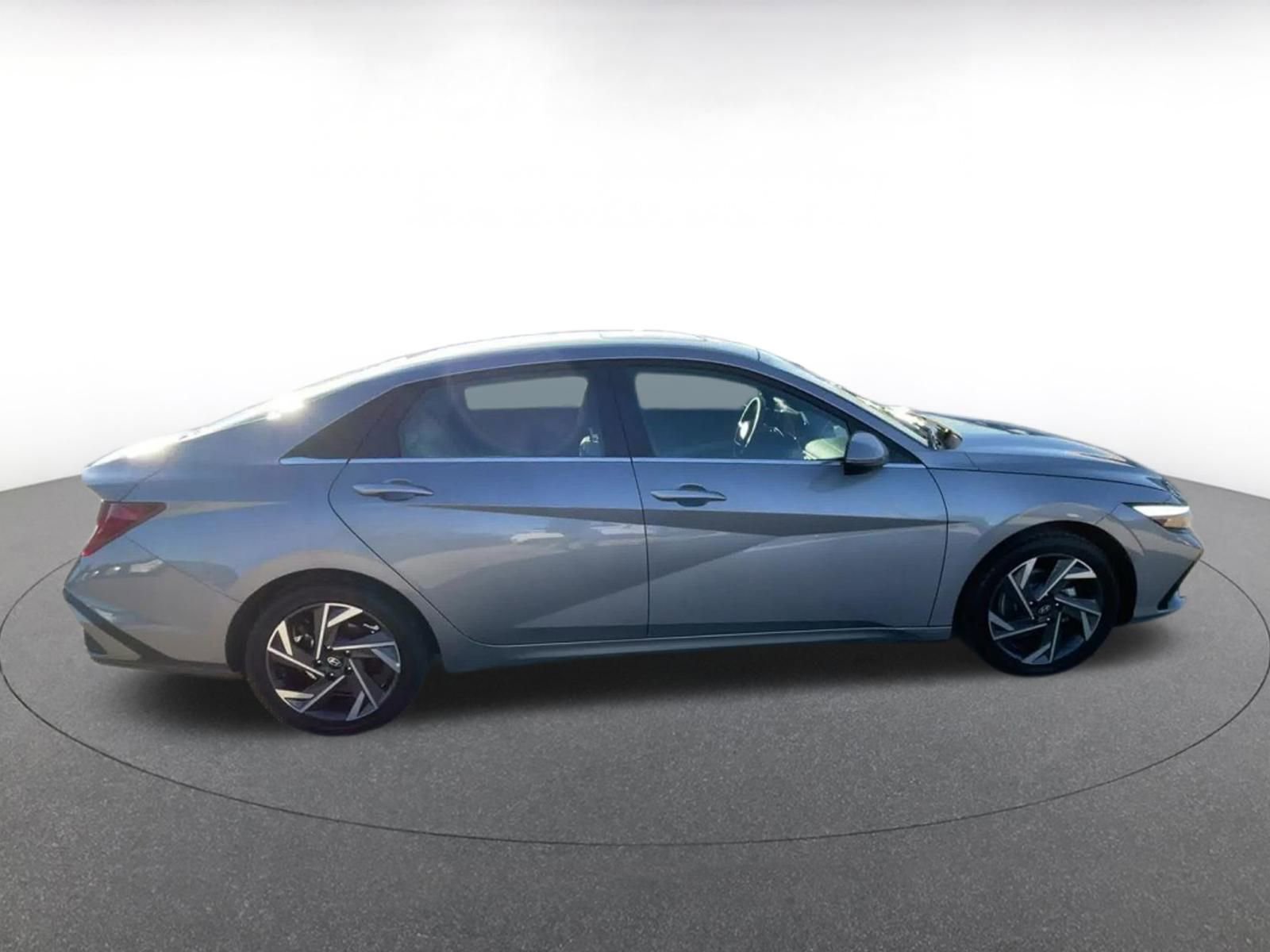 Thumbnail: 2025 Hyundai Elantra - 16