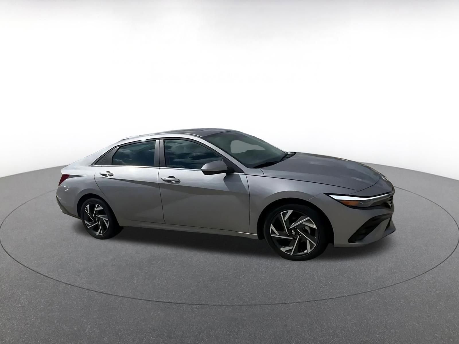 Thumbnail: 2025 Hyundai Elantra - 2